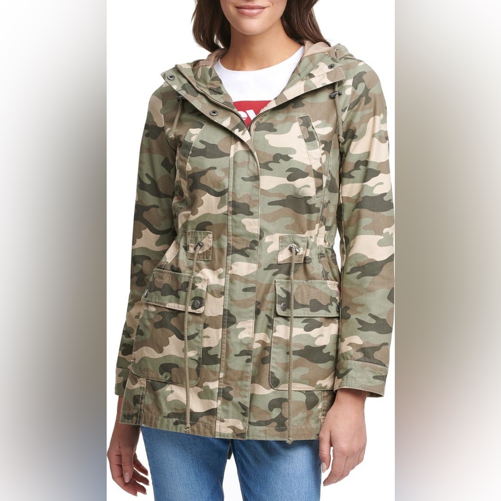 Levis Camo Hooded Fishtail Parka